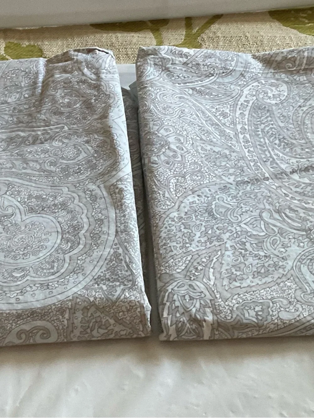 Lauren Ralph Lauren Coral Beach Paisley 2x Gray King Pillowcases
